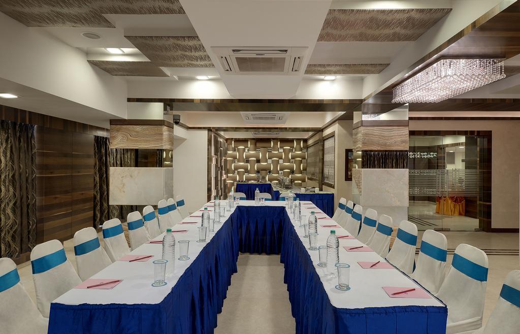 Inder Residency Hotel Ahmedabad Exterior foto