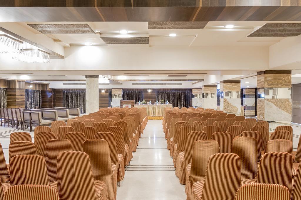 Inder Residency Hotel Ahmedabad Exterior foto