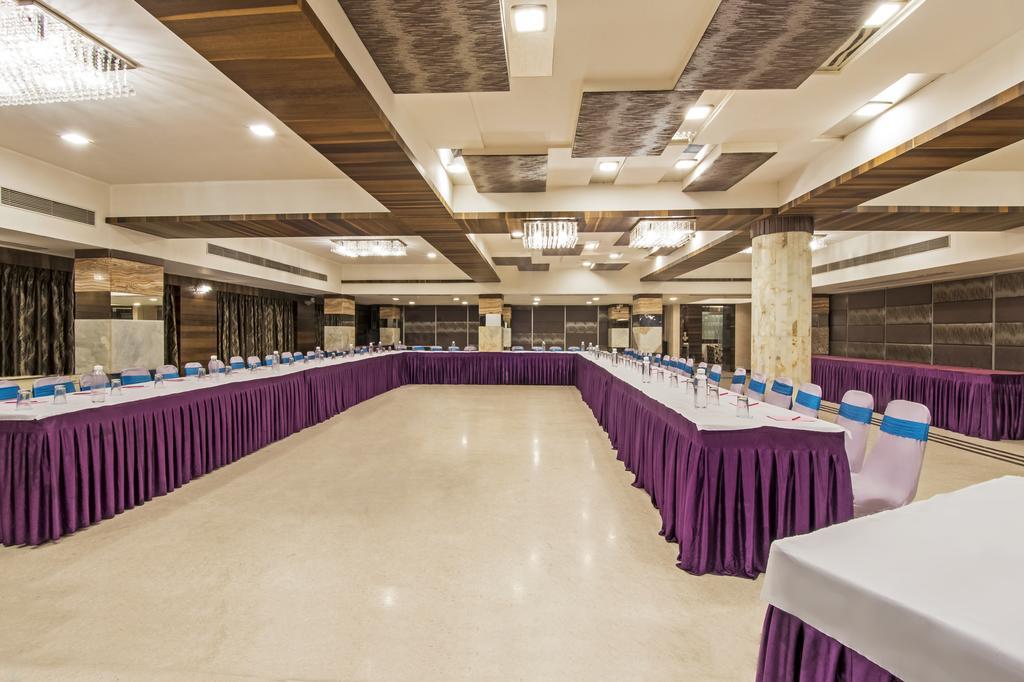 Inder Residency Hotel Ahmedabad Exterior foto